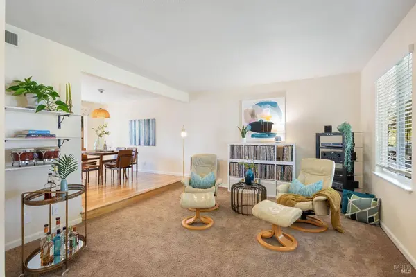 4406 Moffitt DR, Napa, CA 94558