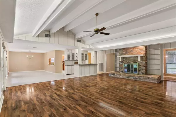 44 E LEVERT DR, Luling, LA 70070