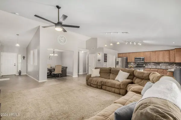 17419 W TARA Lane, Surprise, AZ 85388