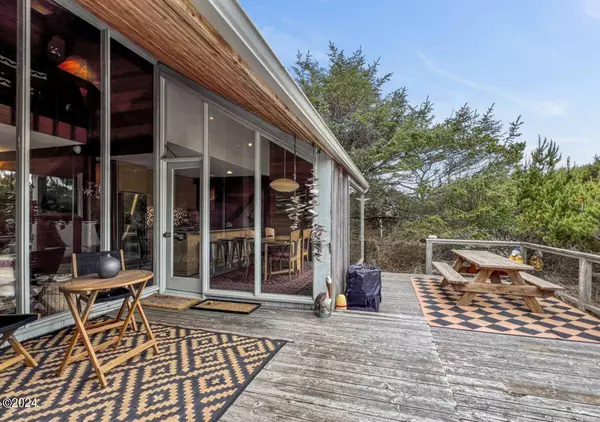 313 Salishan DR #E, Gleneden Beach, OR 97388