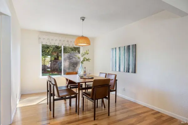 4406 Moffitt DR, Napa, CA 94558