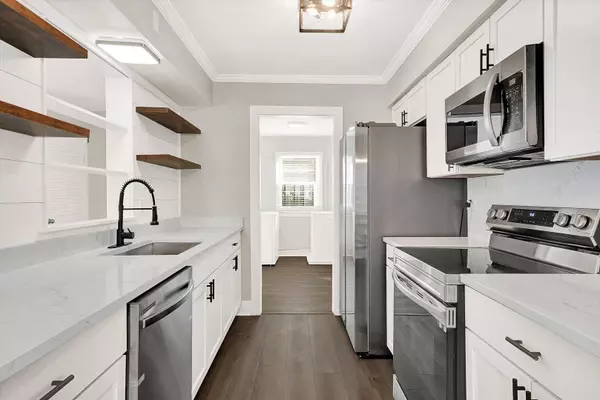 5818 Monroe Street, Morton Grove, IL 60053