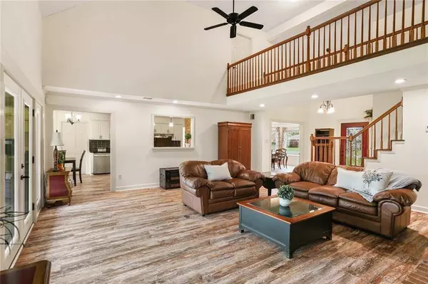 16 CATHY DR, Luling, LA 70070