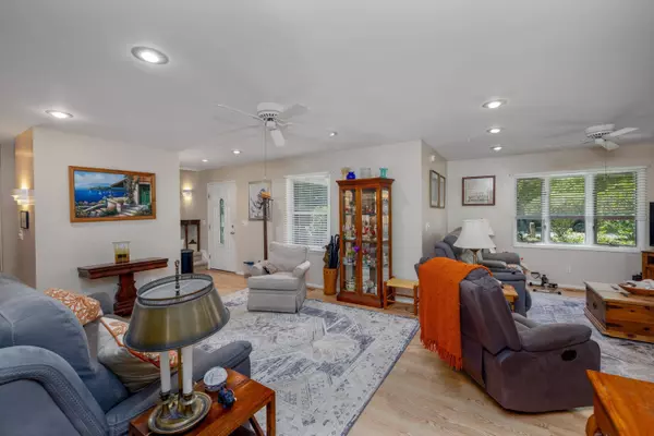 205 Lennox Avenue, North Cape May, NJ 08204