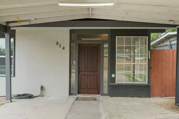 814 ELKHORN DR, San Antonio, TX 78218-2639