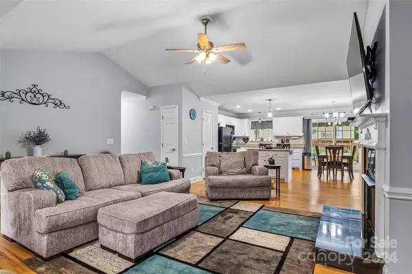 3710 Herman Sipe RD, Conover, NC 28613