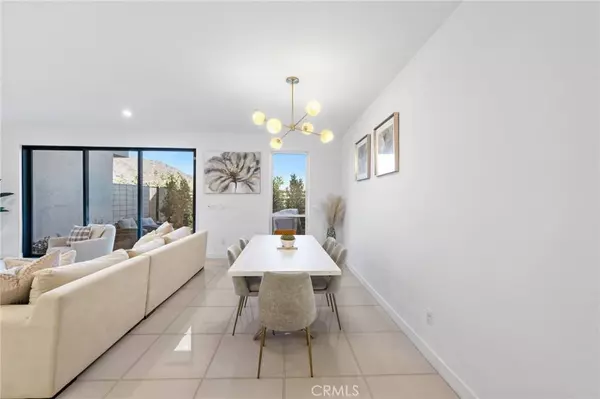 348 Huddle Springs WAY, Palm Springs, CA 92264