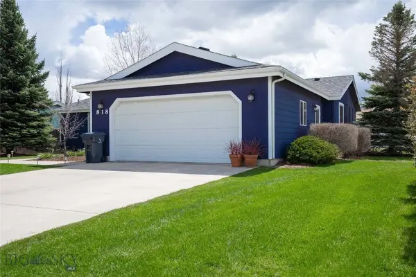 818 Oakwood DR, Belgrade, MT 59714