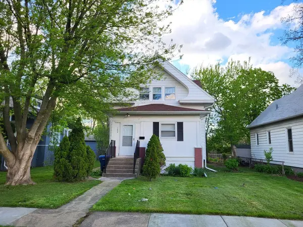 1004 Argonne Drive, North Chicago, IL 60064