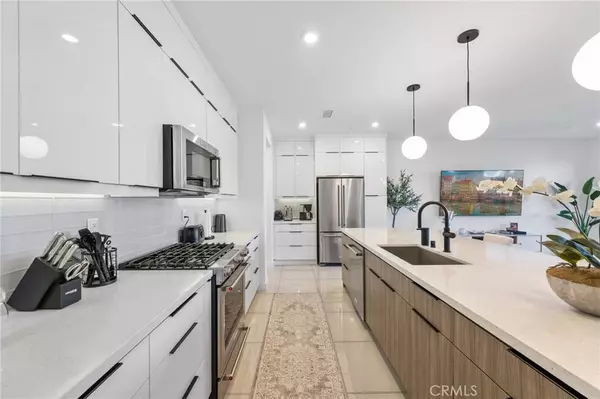 348 Huddle Springs WAY, Palm Springs, CA 92264