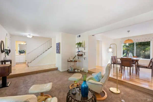 4406 Moffitt DR, Napa, CA 94558