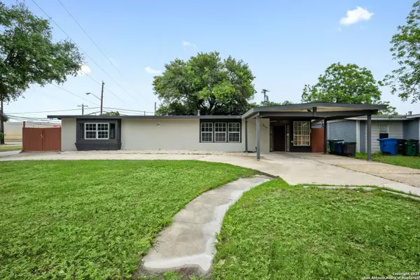 814 ELKHORN DR, San Antonio, TX 78218-2639