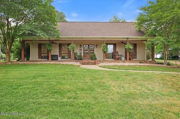 2889 Mcguffee Road, Clinton, MS 39056