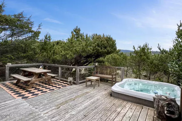 313 Salishan DR #E, Gleneden Beach, OR 97388