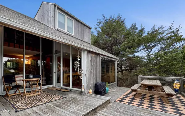 313 Salishan DR #E, Gleneden Beach, OR 97388