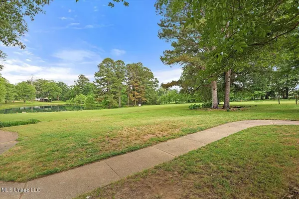 2889 Mcguffee Road, Clinton, MS 39056