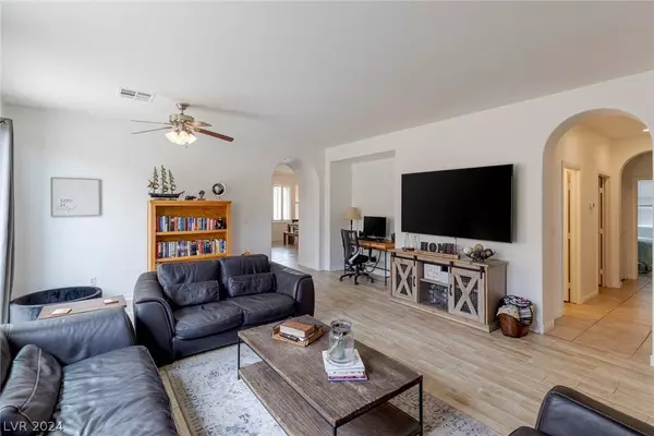 8120 Meadow Pasture Street, North Las Vegas, NV 89085