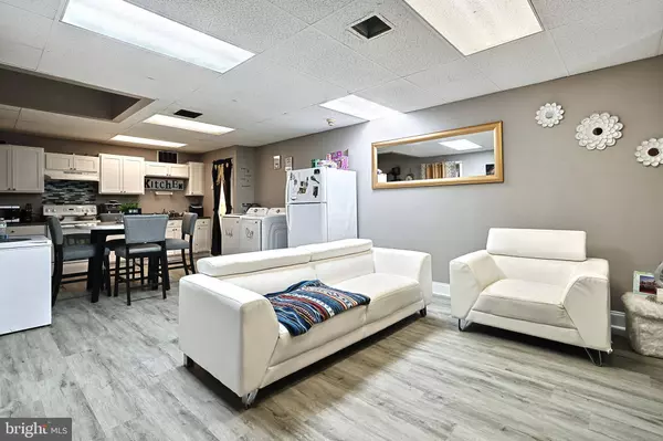 329-331 S SHERMAN ST, York, PA 17403