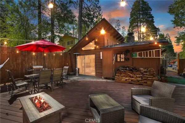 683 Cedar LN, Crestline, CA 92325