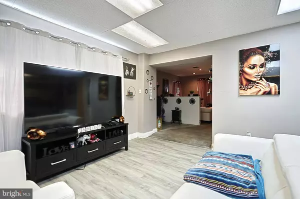 329-331 S SHERMAN ST, York, PA 17403