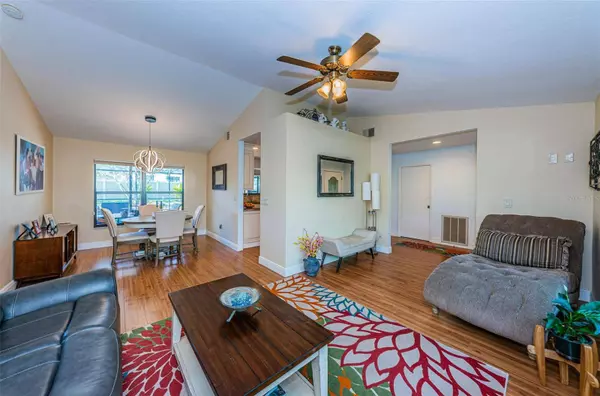 3080 OAK VIEW DR, Palm Harbor, FL 34684