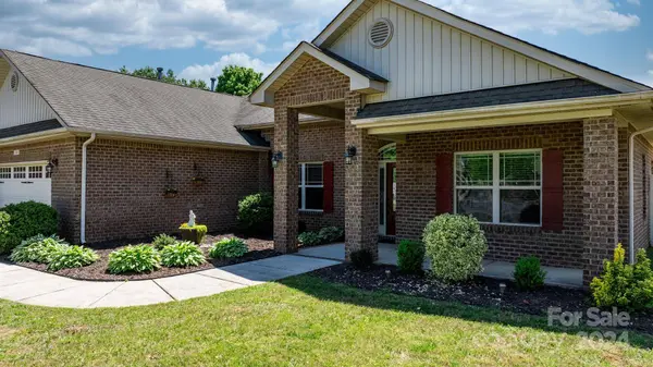 108 Wake CT, Statesville, NC 28677