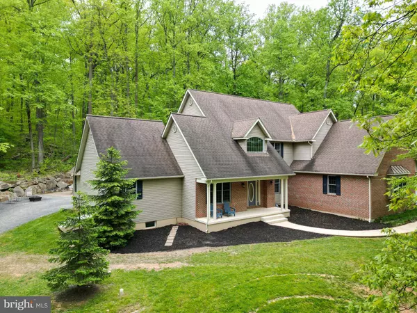 3068 LONG RD, Green Lane, PA 18054