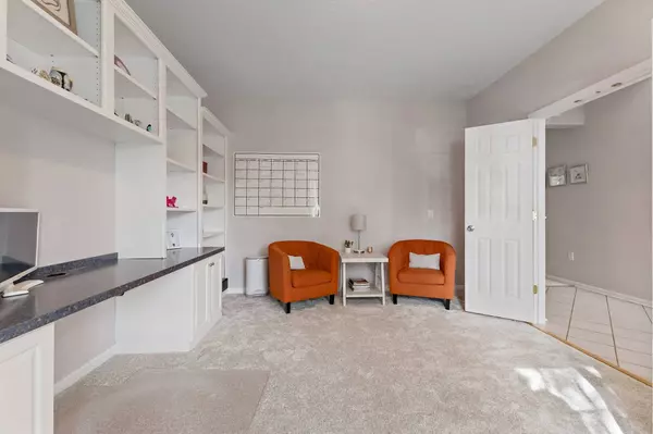 12268 Cobblestone DR, Fishers, IN 46037