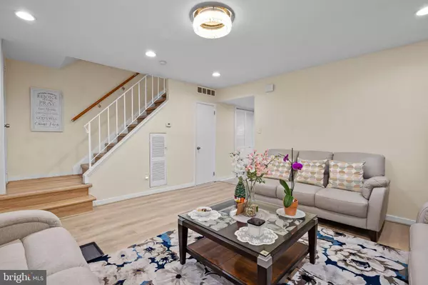 2123 PRESIDENT ST, Philadelphia, PA 19115