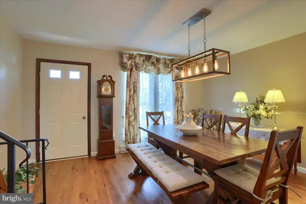 36 LILAC DR, Mechanicsburg, PA 17050