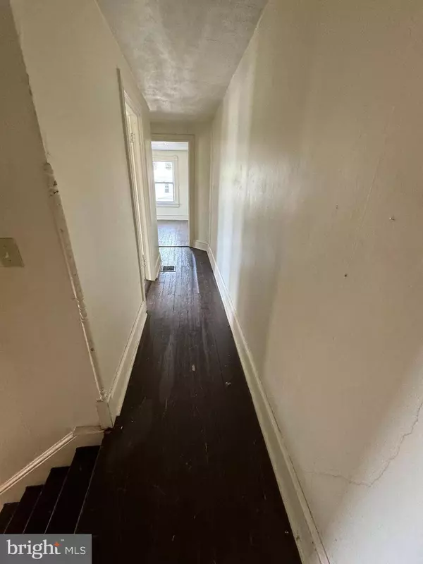 736 VIRGINIA AVE, Martinsburg, WV 25401