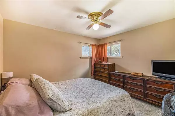 3026 Beecher Road, Flint, MI 48503