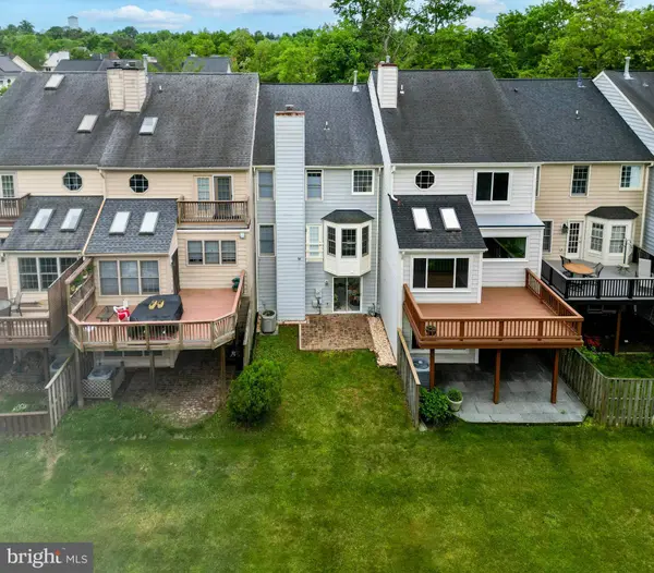 20318 BURNLEY, Sterling, VA 20165