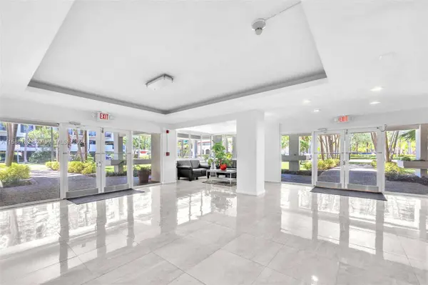 555 Crandon Blvd #34, Key Biscayne, FL 33149