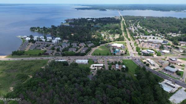 6 Village Square Drive, Brandon, MS 39047