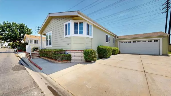 3595 Santa Fe AVE #209, Long Beach, CA 90810