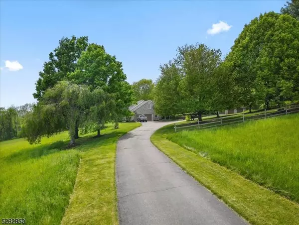 35 Slater Ln, Harmony Twp., NJ 08865