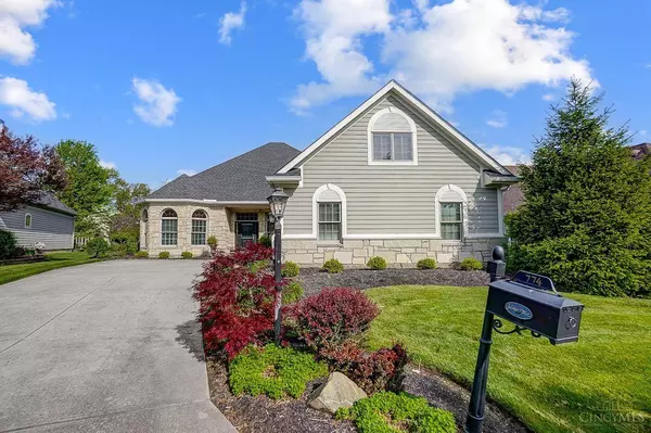 774 Yankee Trace Dr, Centerville, OH 45459