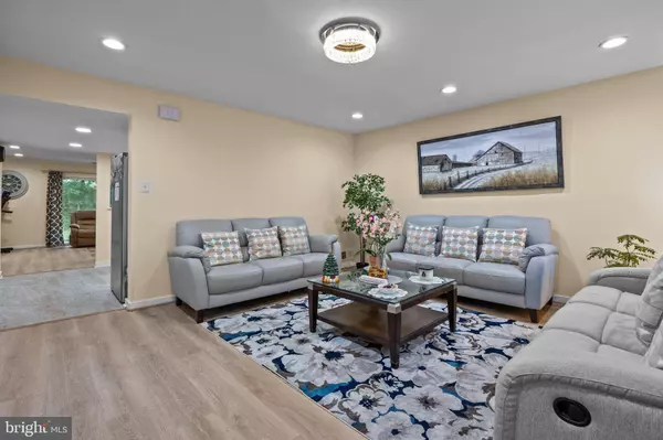 2123 PRESIDENT ST, Philadelphia, PA 19115