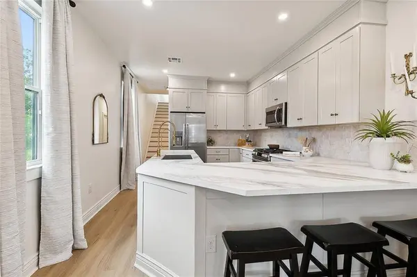 2517 19 FRENCHMEN ST, New Orleans, LA 70119