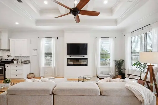 5601 CONGRESS DR, New Orleans, LA 70126