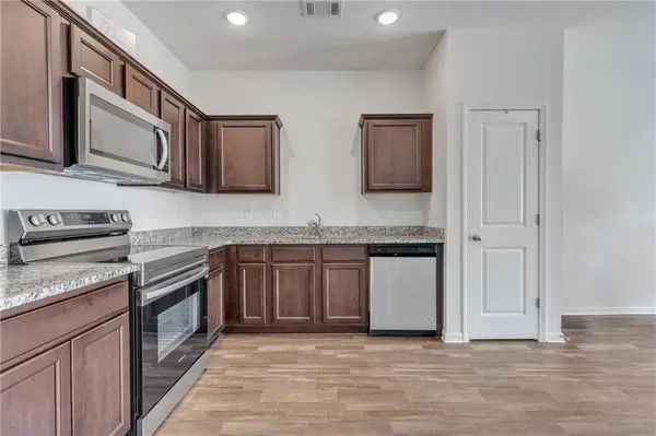 6393 Kennonbriar CT, Lithonia, GA 30058