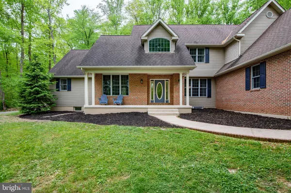 3068 LONG RD, Green Lane, PA 18054