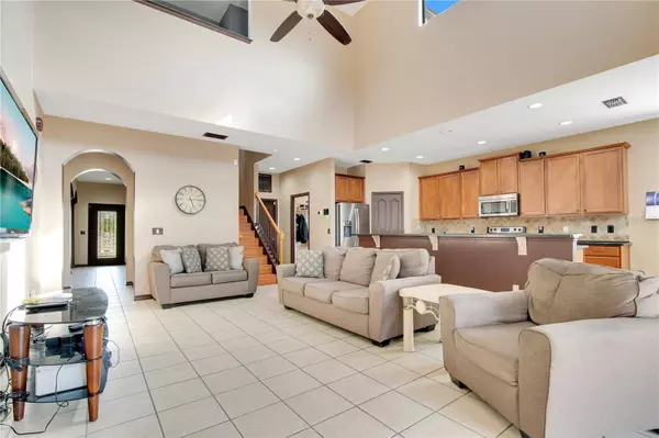 2717 EAGLE CLIFF DR, Kissimmee, FL 34746