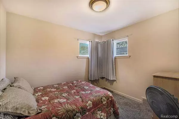 3026 Beecher Road, Flint, MI 48503