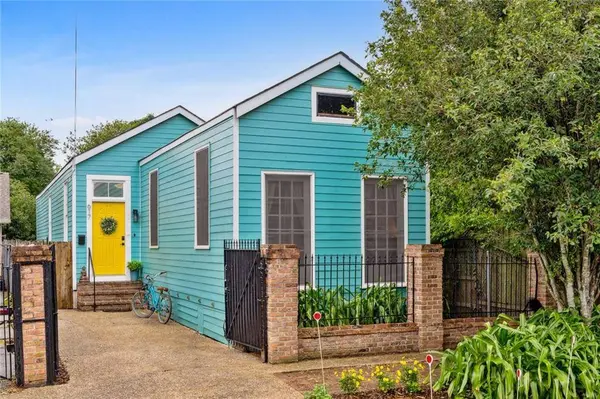 617 SONIAT ST, New Orleans, LA 70115