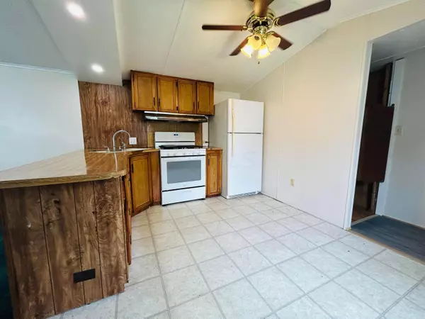 4800 Duvall Road #122, Ashville, OH 43103