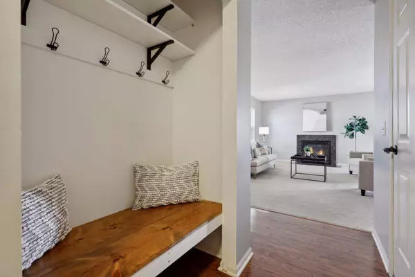 139 Dongola LN, Shakopee, MN 55379