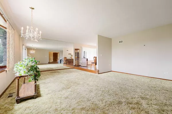 17120 S Cedar RD, Homer Glen, IL 60491