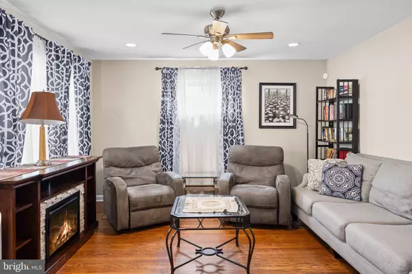 1582 OSBOURNE AVE, Abington, PA 19001